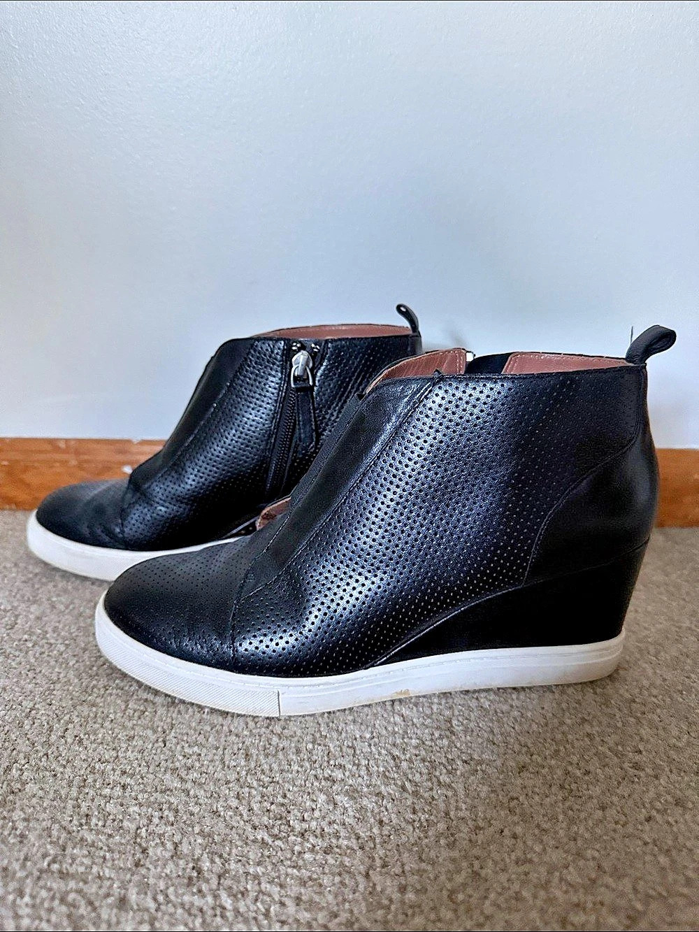 Paolo Black Wedge Sneakers US 8.5